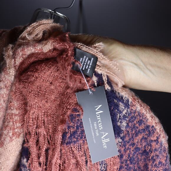 Marcus Adler Plaid Fringe Poncho One Size NWT Rust Navy Cream - Picture 3 of 3